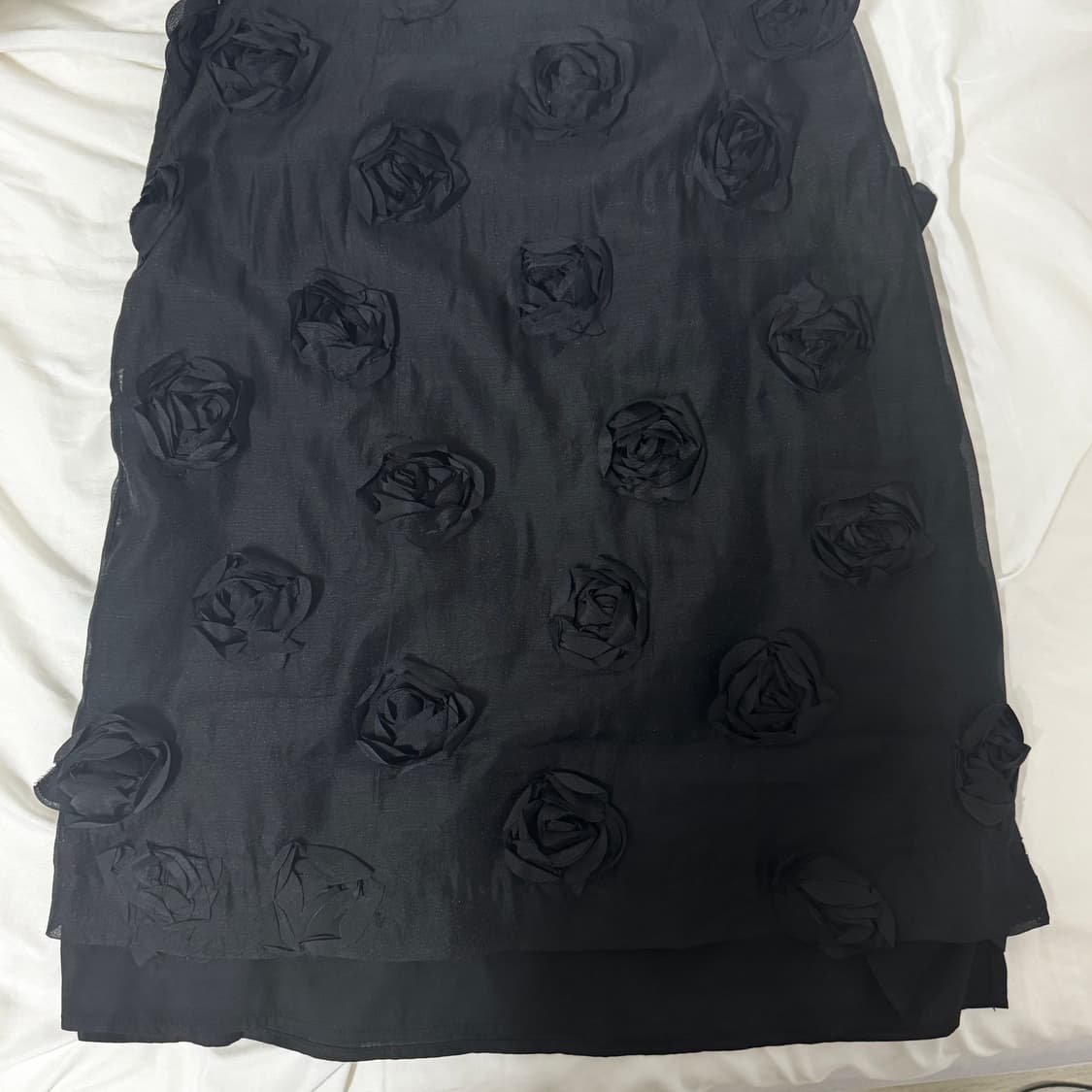 바니쉬먼트 블랙 스커트 Organza flower slit skirt_b 상품이미지3