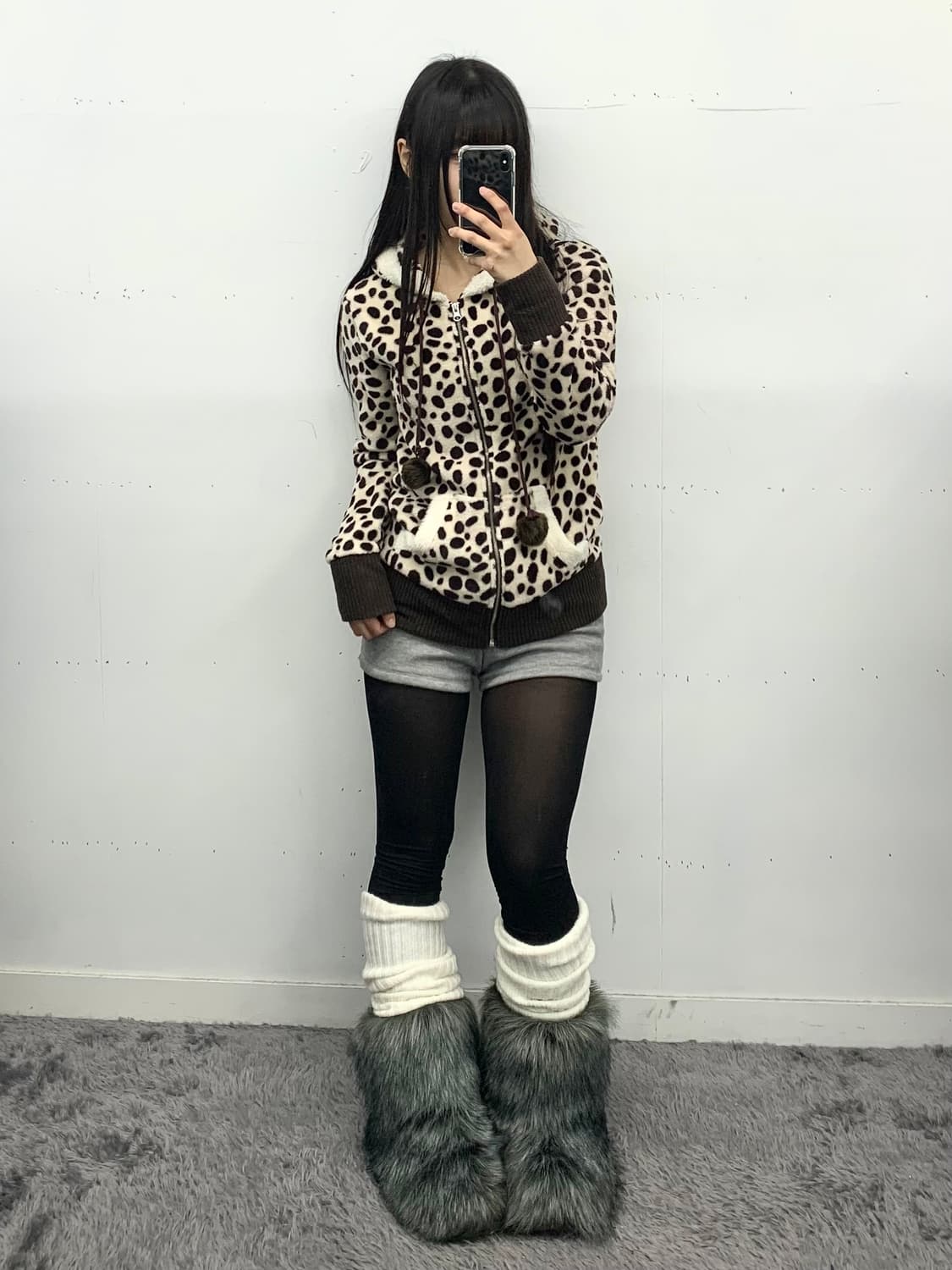 갸루 애니멀 패턴 폼폼이 수면 후드집업 상품이미지1