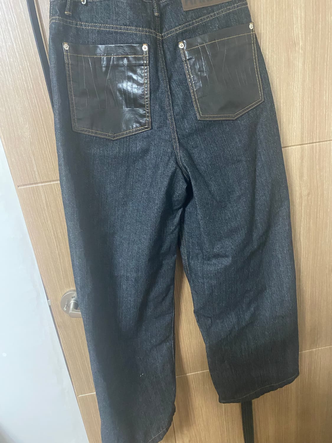 Leather Patch Denim Pants (Black) 상품이미지2