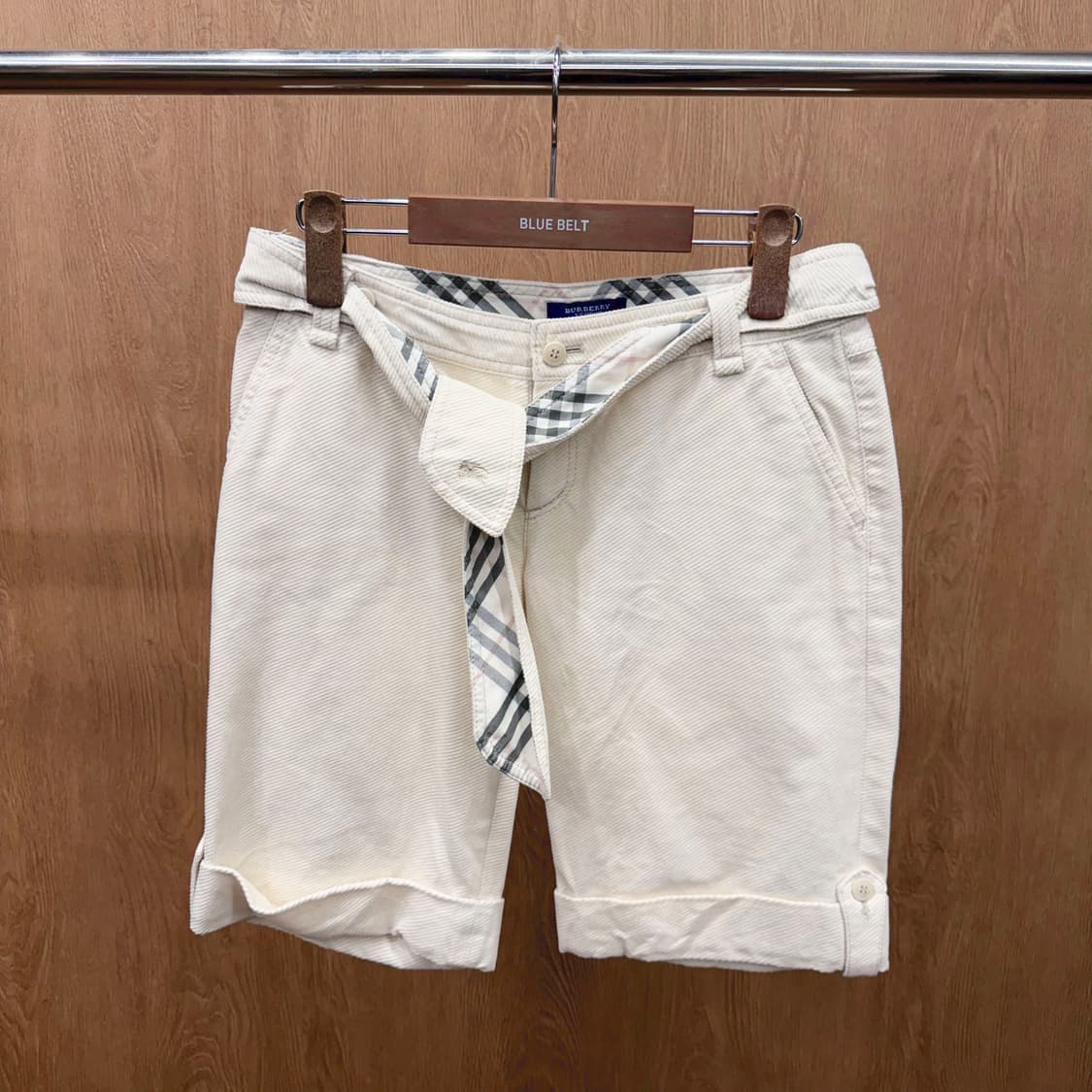 버버리 블루 라벨 골덴 하프 팬츠 버튼 롤업 디테일 레귤러핏 아이보리 상품이미지2