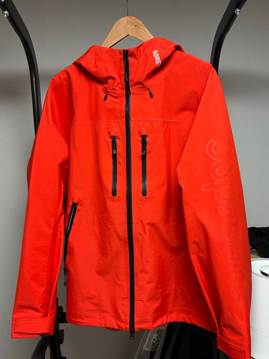 슈프림 고어텍스 테이프드 심 쉘 자켓 오렌지 L 상품이미지2