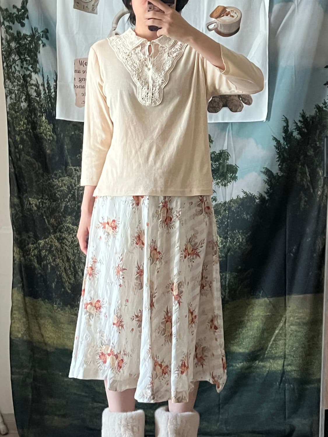 V-neck lace detail T-shirt, floral patte 상품이미지2