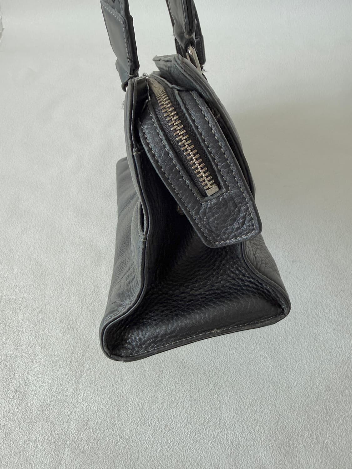 루이까또즈(Louisquatorze) 레더 숄더백 상품이미지5