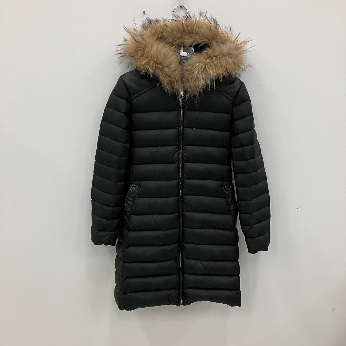 마쥬 라쿤퍼 덕다운 롱패딩 점퍼 상품이미지1