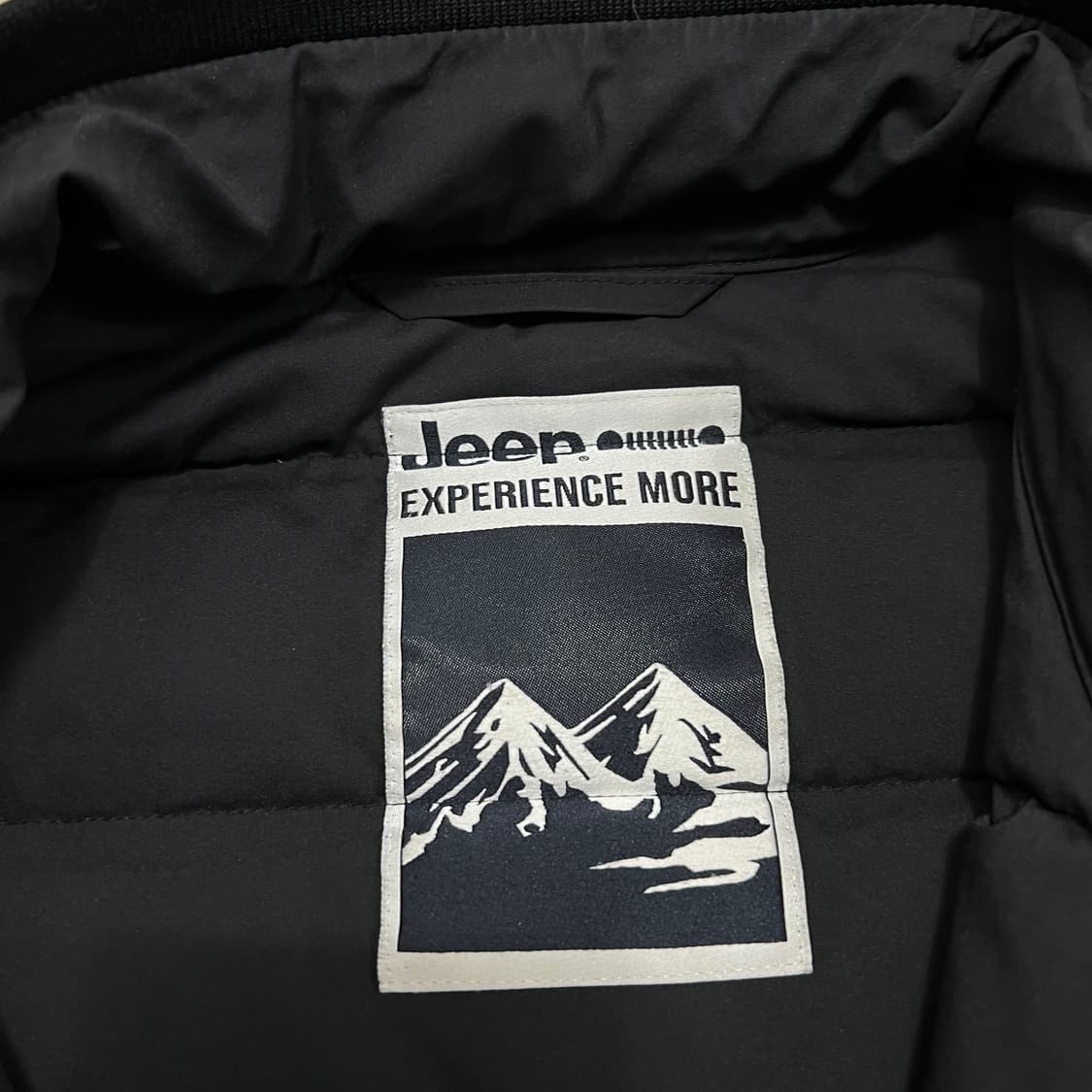 지프 JEEP 덕다운 로고 와펜 경량패딩 점퍼 [블랙] XL/105 상품이미지5