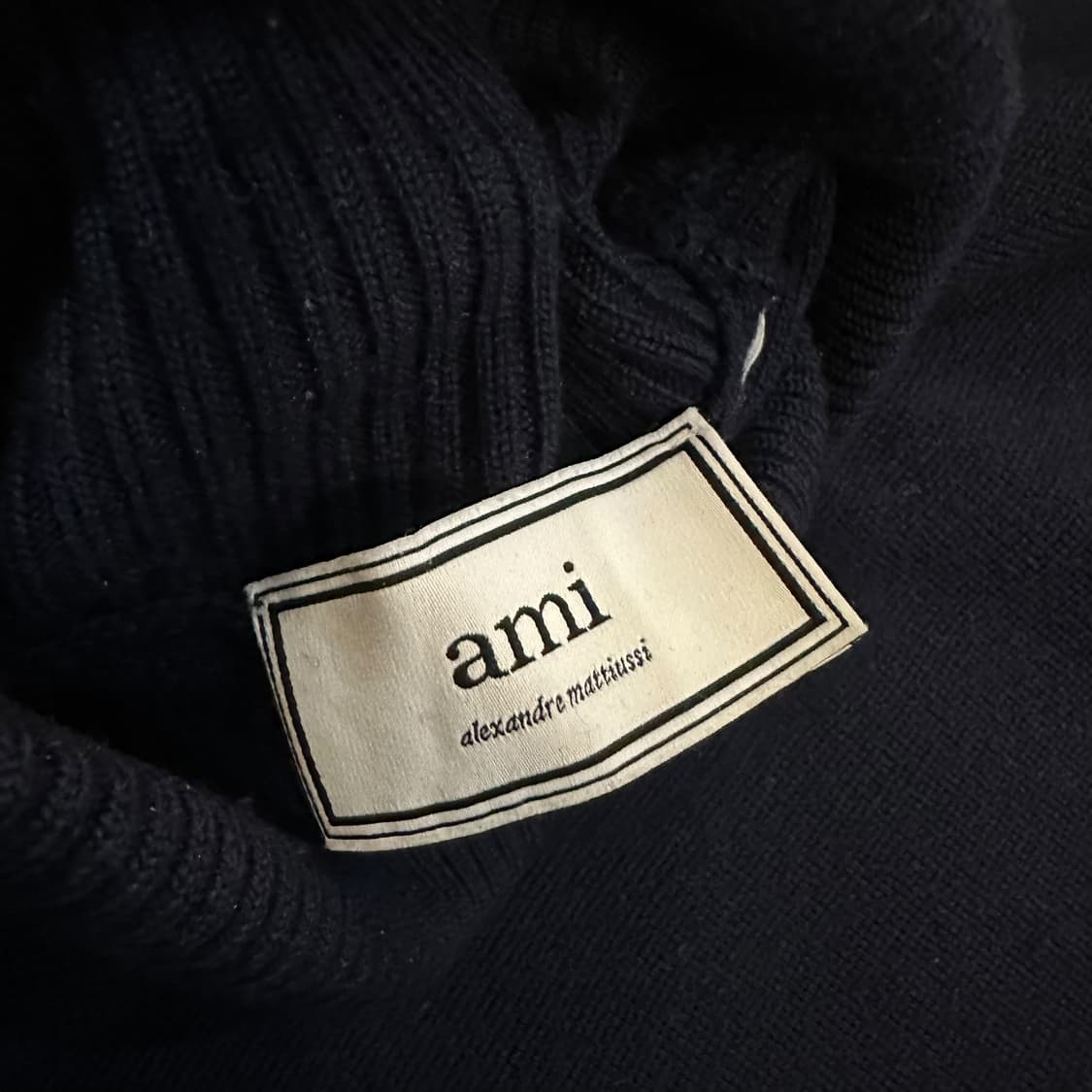 아미 터틀넥 니트 상품이미지5