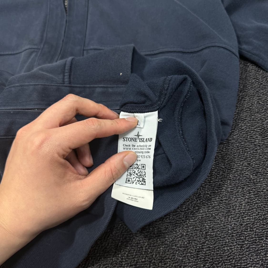 스톤아일랜드 네이비 후드집업 상품이미지10