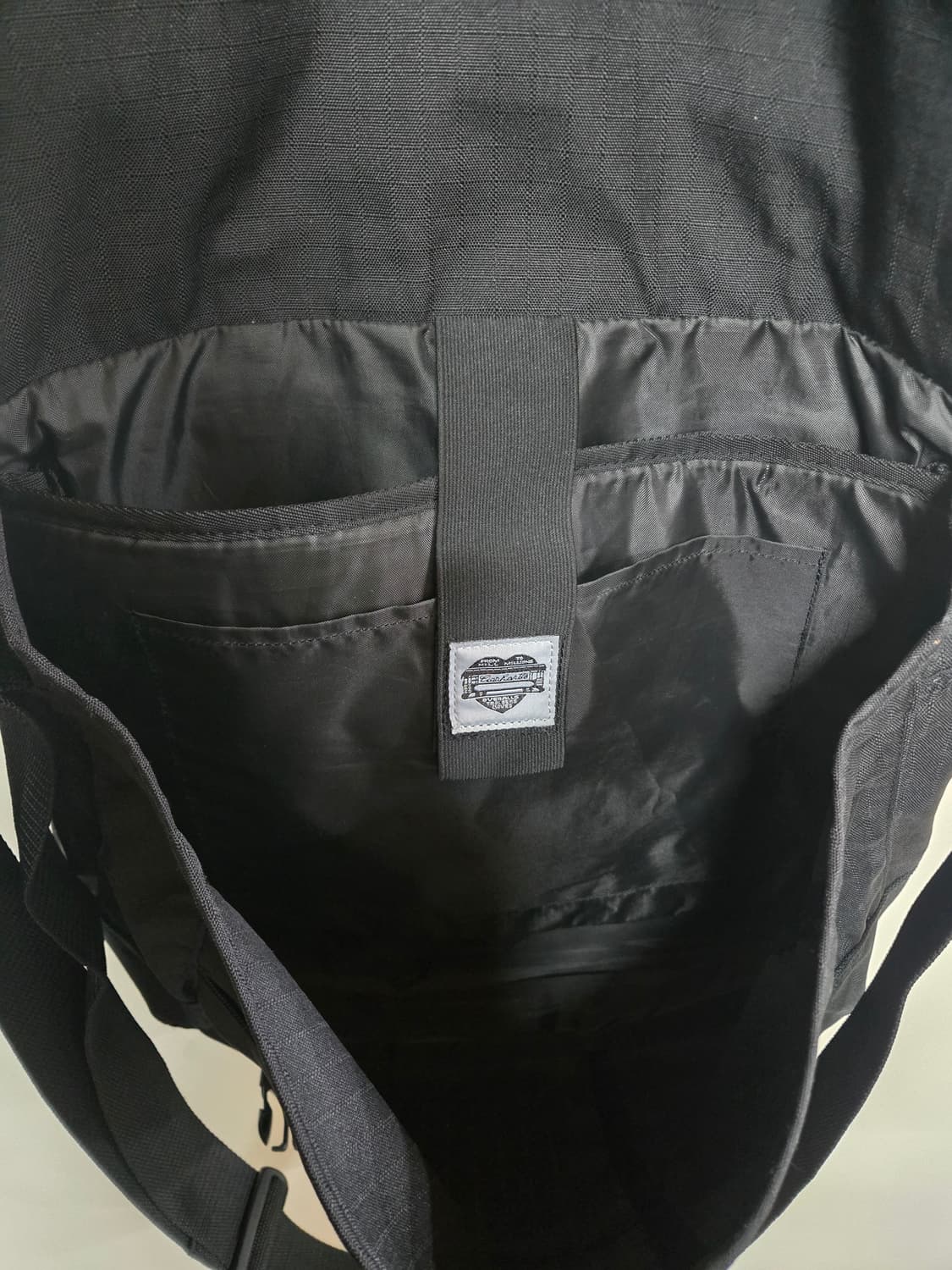 칼하트 블랙 메신저백 가방 상품이미지5