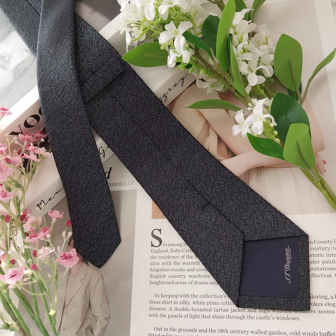 듀퐁 실크 진그레이 로고 포인트 넥타이 7.7cm A+등급 K1638
 상품이미지5