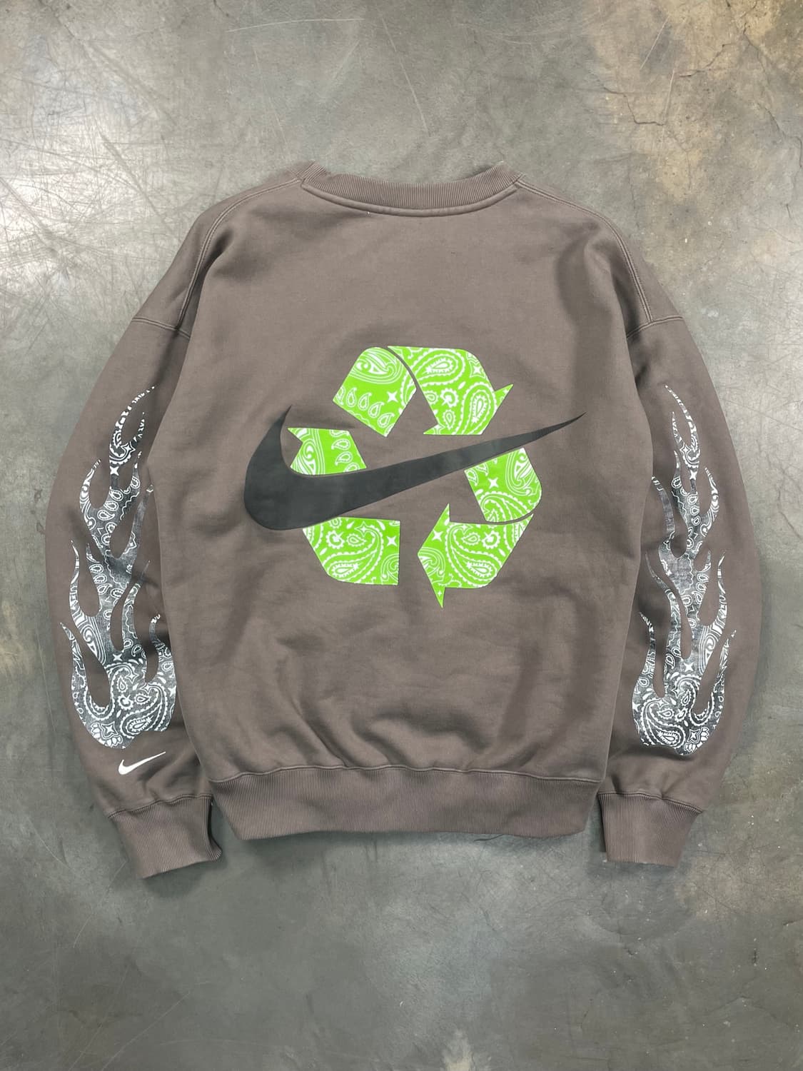 나이키 페이즐리 스웻셔츠 상품이미지1
