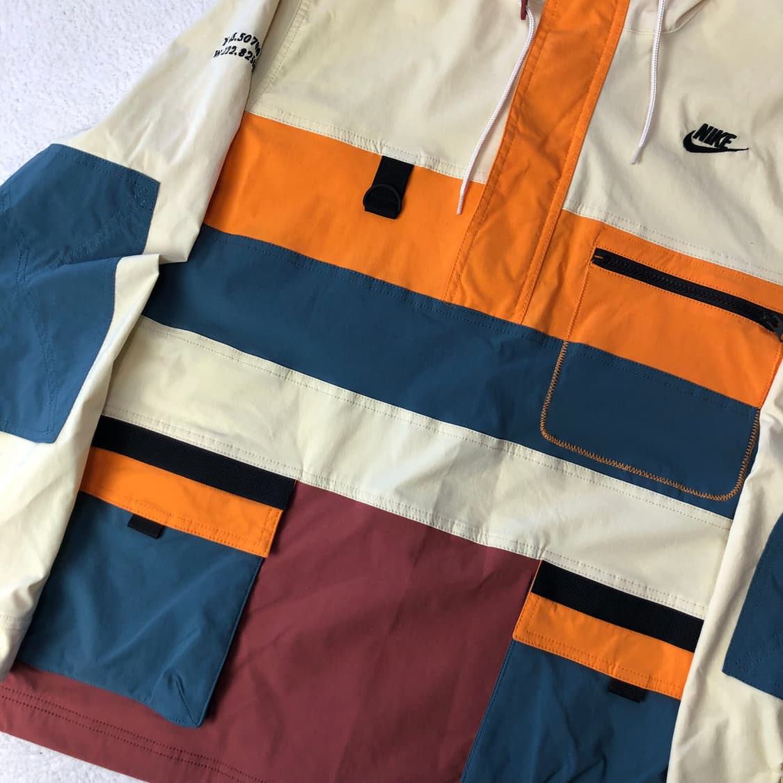나이키 올드스쿨 멀티포켓 아노락  상품이미지4