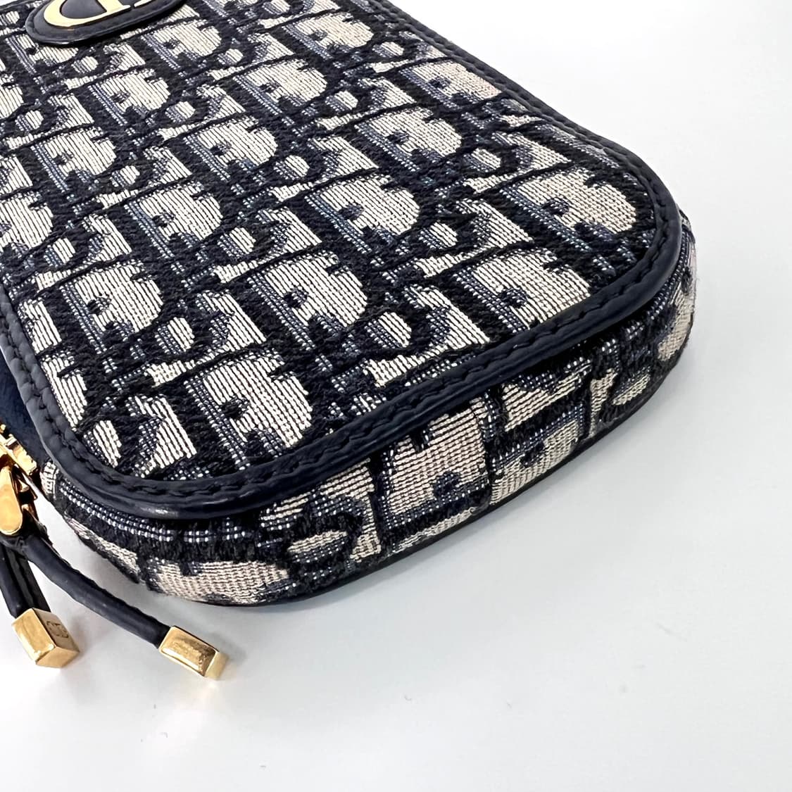 디올 오블리크 30 몽테인 폰 홀더 체인 크로스백 (S2114UTZQ) 상품이미지8