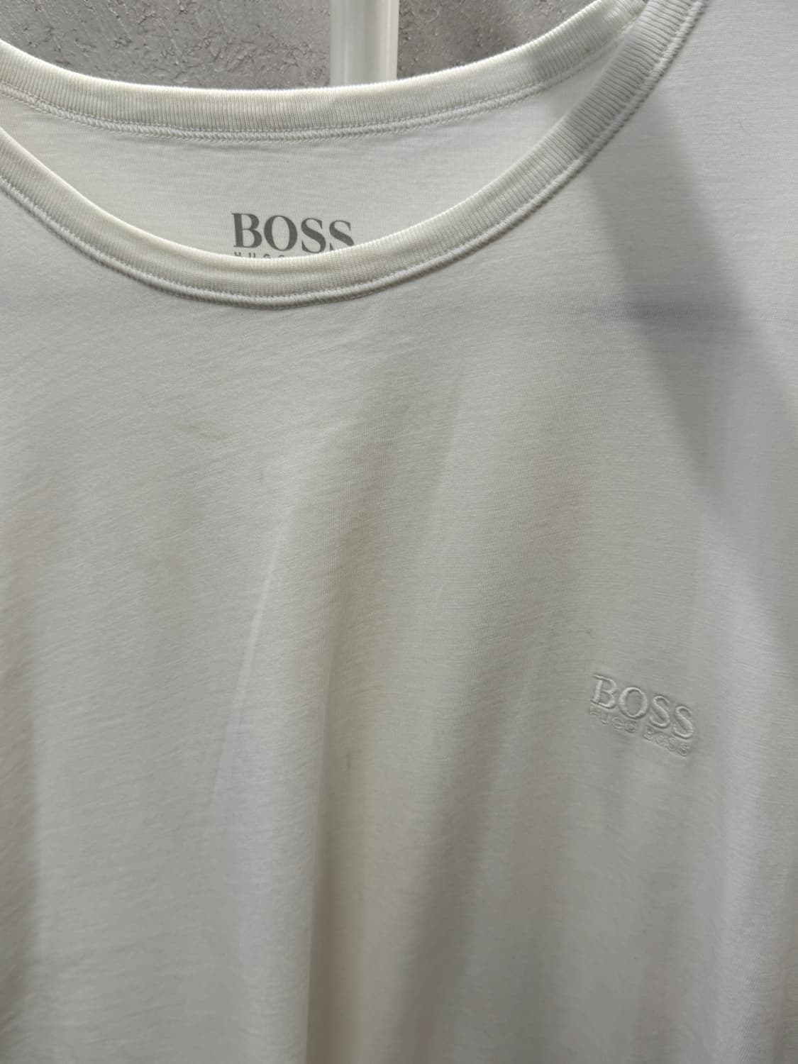 휴고보스 기본 반팔티 화이트 L 상품이미지3