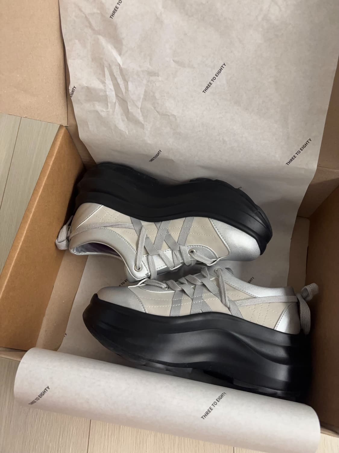 쓰리투에이티 플랫폼 스트랩 스니커즈 상품이미지4