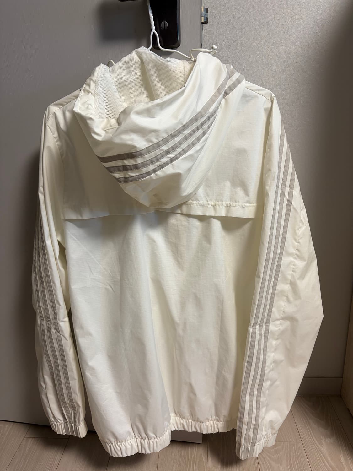 아디다스 에센셜 3S 우븐 윈드브레이커 자켓 오프 화이트 100 상품이미지2