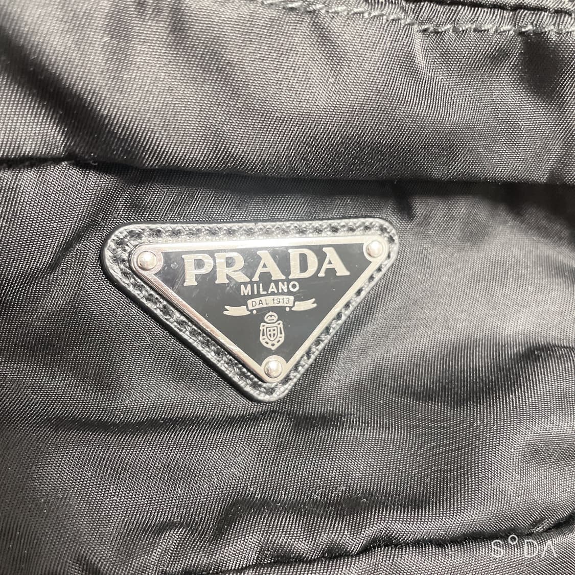 프라다 나일론 백팩 블랙 상품이미지2