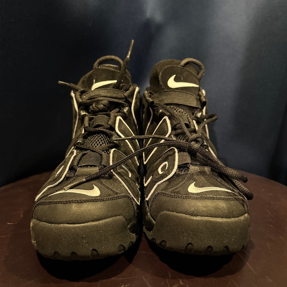 NIKE 에어 모어 업템포 블랙 상품이미지3