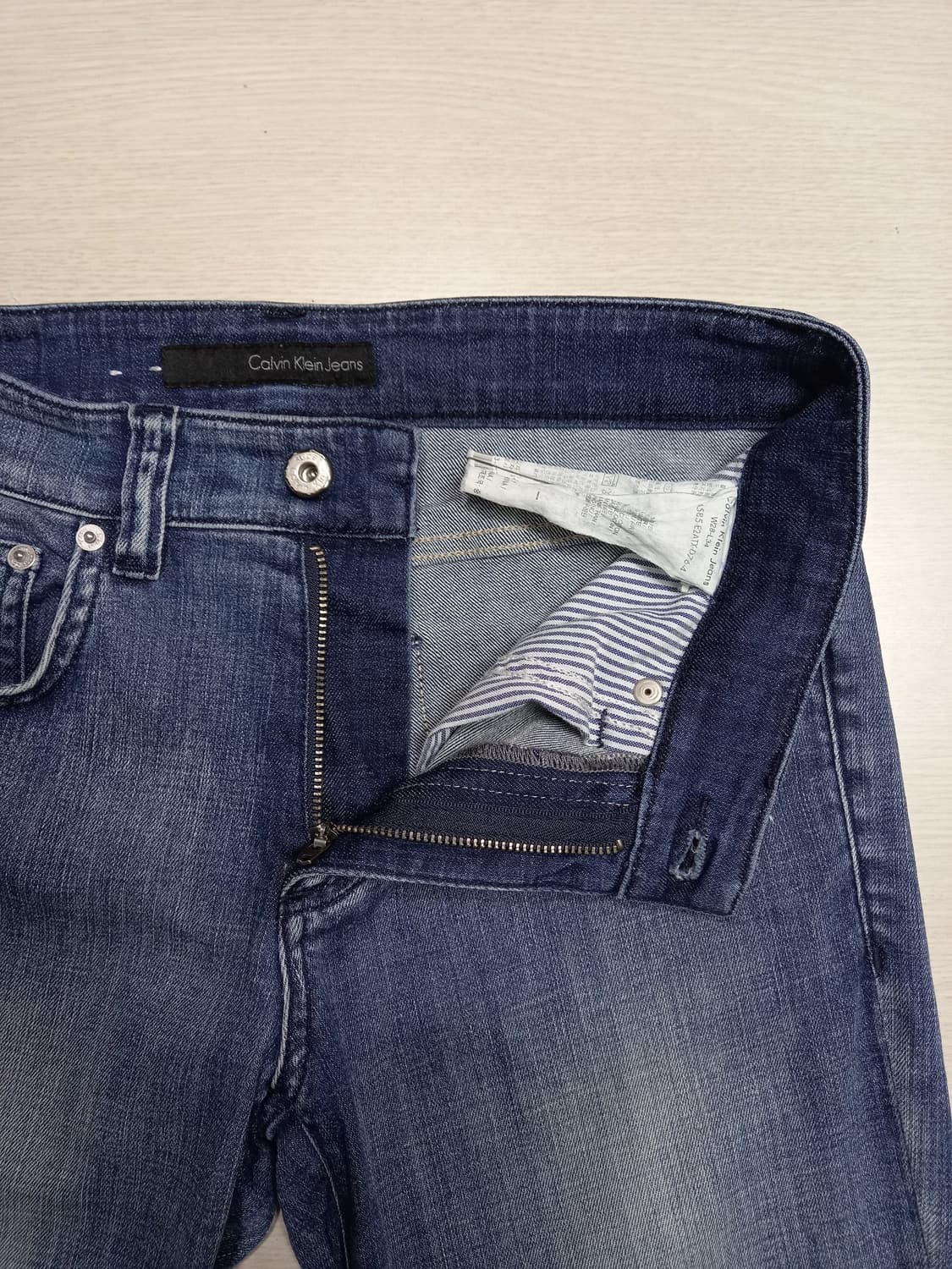 28 Calvin Klein 워싱 스판 슬림일자진 28-956 상품이미지7