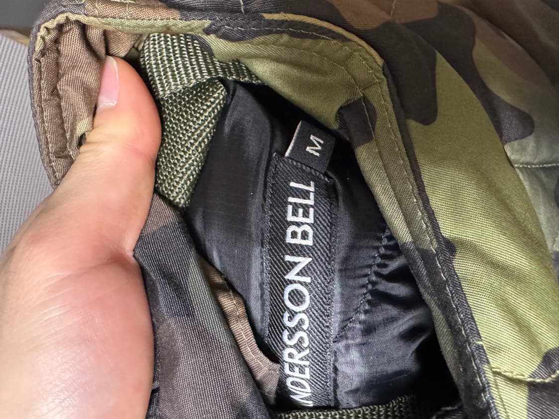 [M] 앤더슨벨 뉴 멀티 포켓 카모플라쥬 퀄티드 점퍼 샌드 상품이미지3