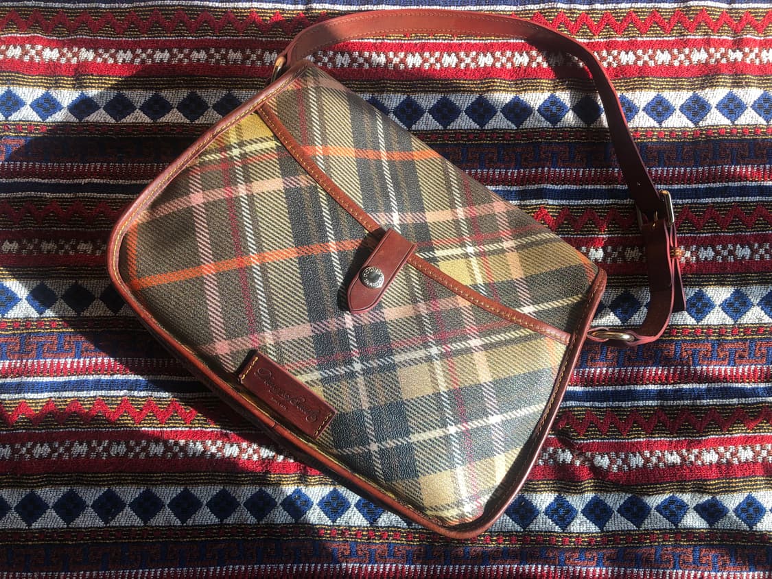 두니앤버크 체크무늬 숄더백 상품이미지2