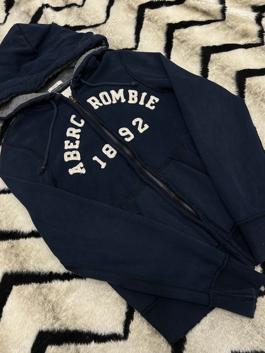 [M]아베크롬비 그런지 스펠아웃 후드집업/네이비/기모 상품이미지2