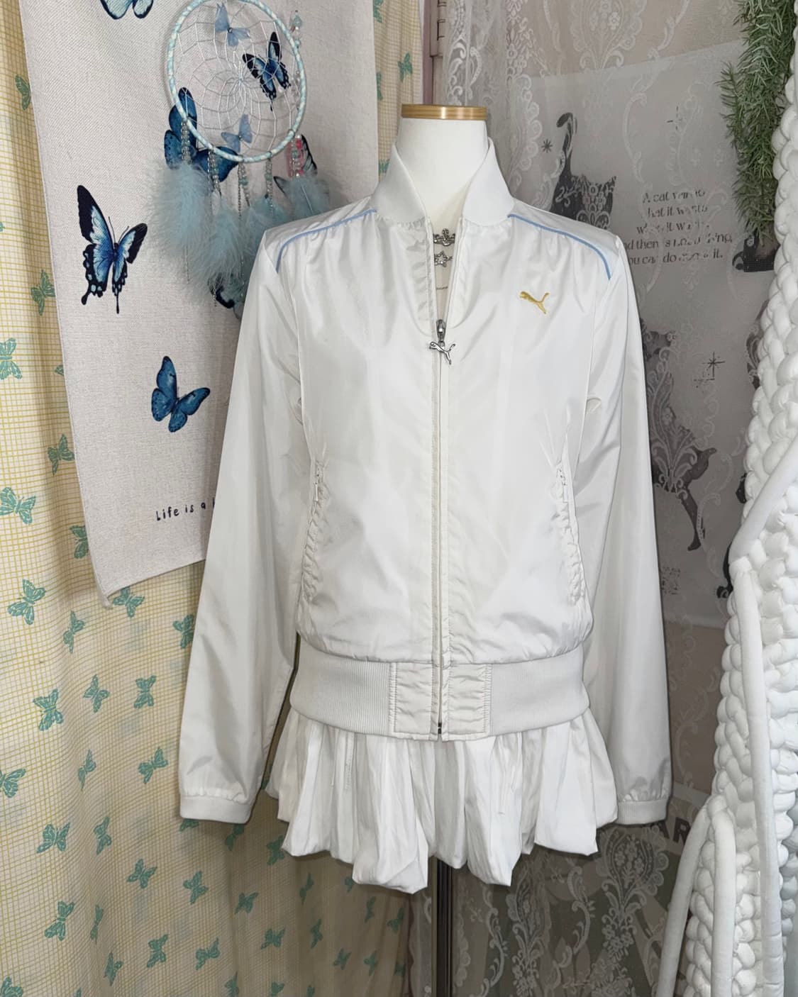 푸마 화이트 바람막이 봄버 자켓 상품이미지7