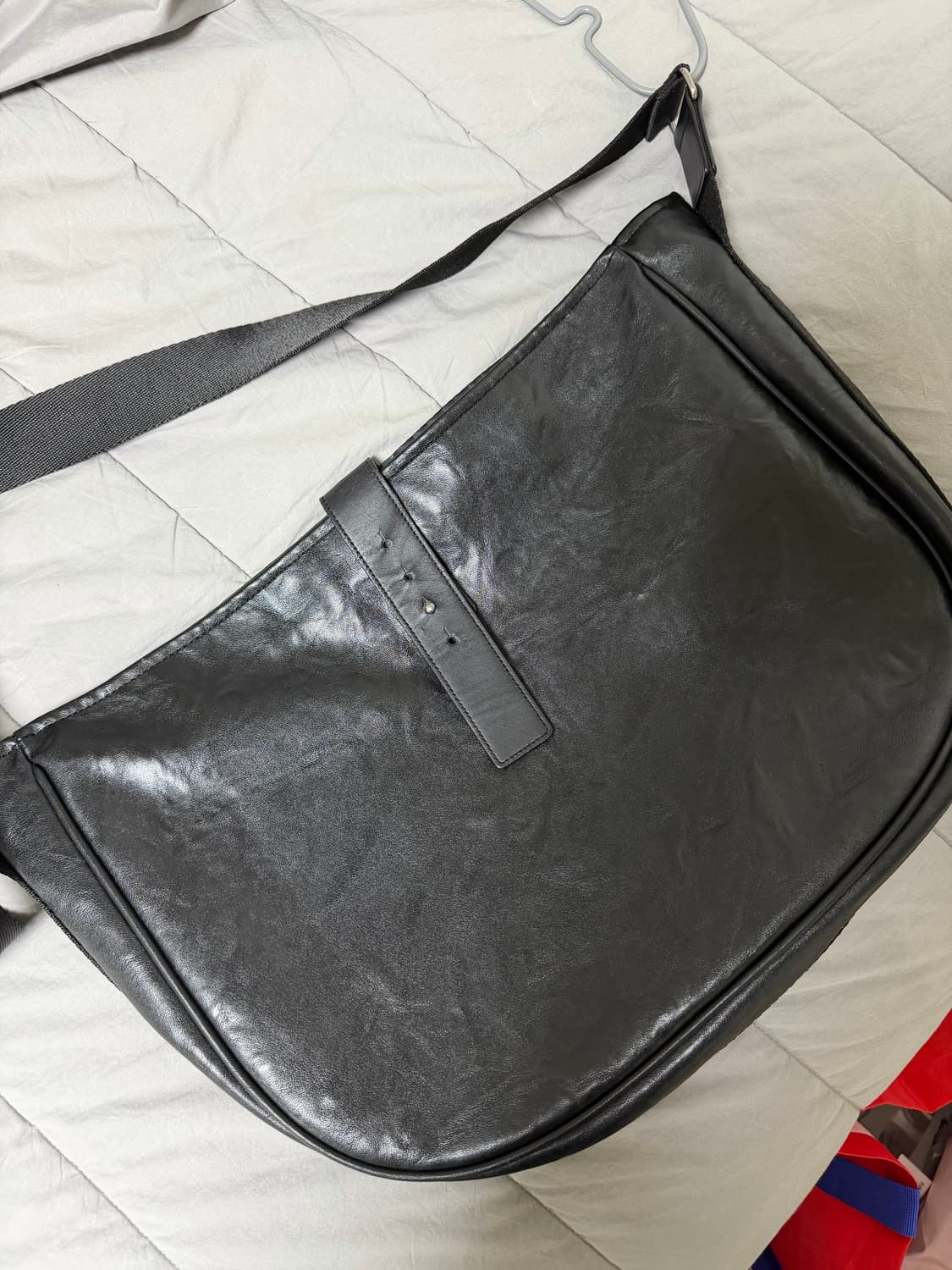  Wavy Bag Middle Faux Leather Black 상품이미지4