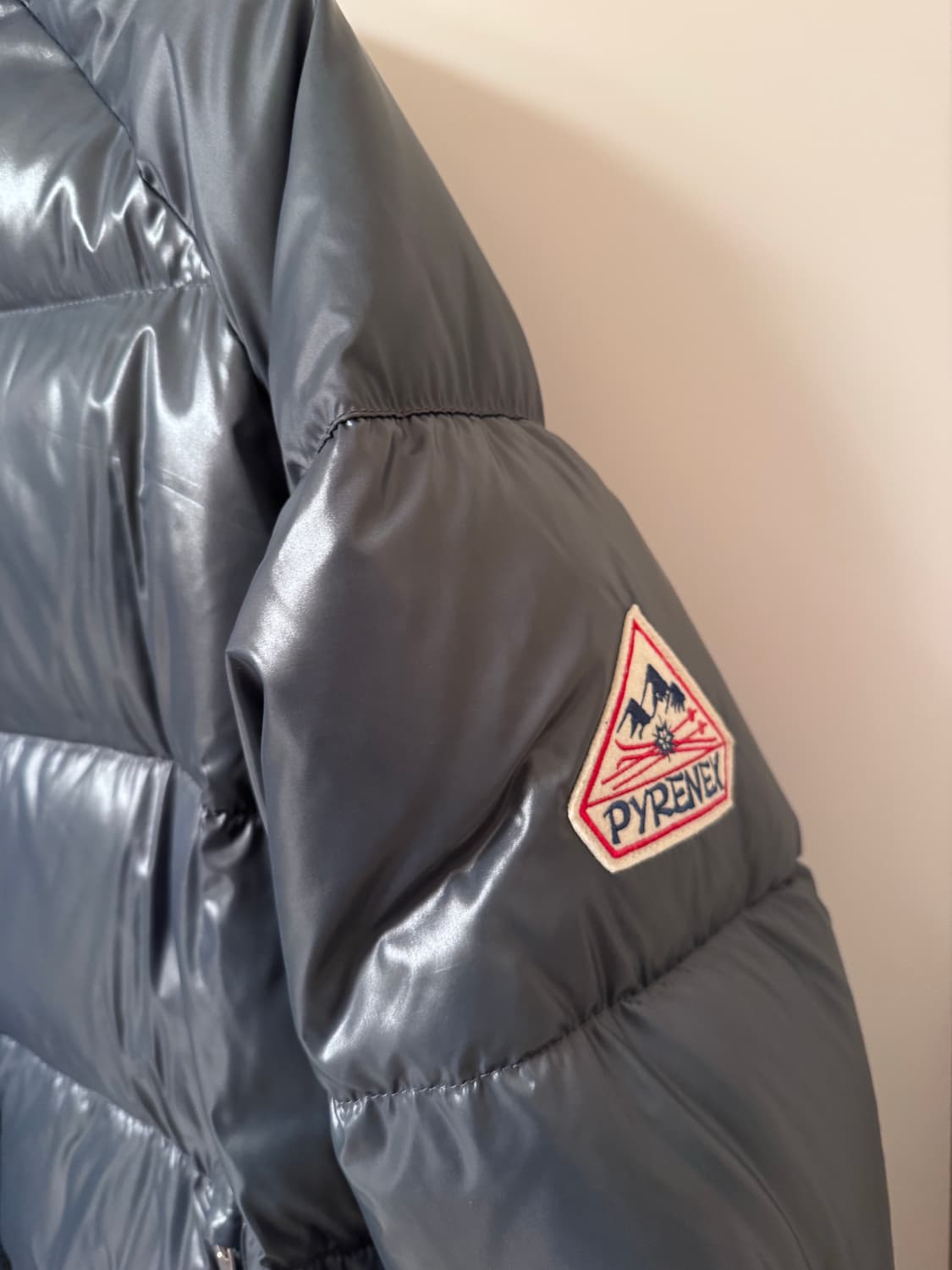 피레넥스 미스틱 패딩 XL 판매합니다 상품이미지2