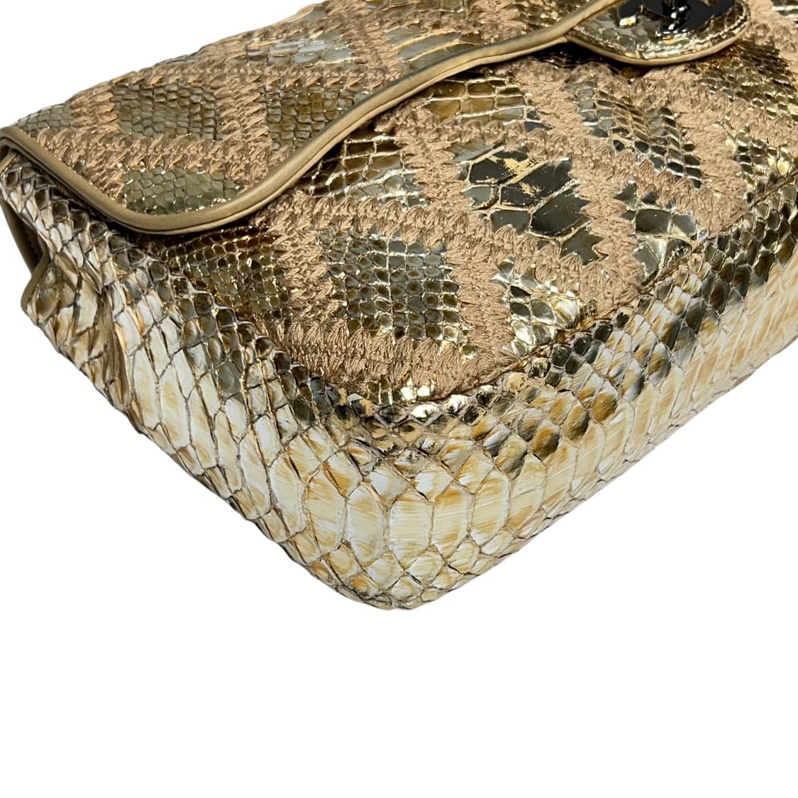 샤넬 클래식 골드 파이톤백 상품이미지4