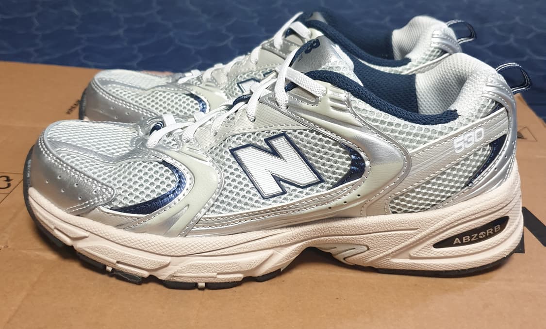 뉴발란스 530 스틸 그레이 런닝화 (250) MR530KA 상품이미지3