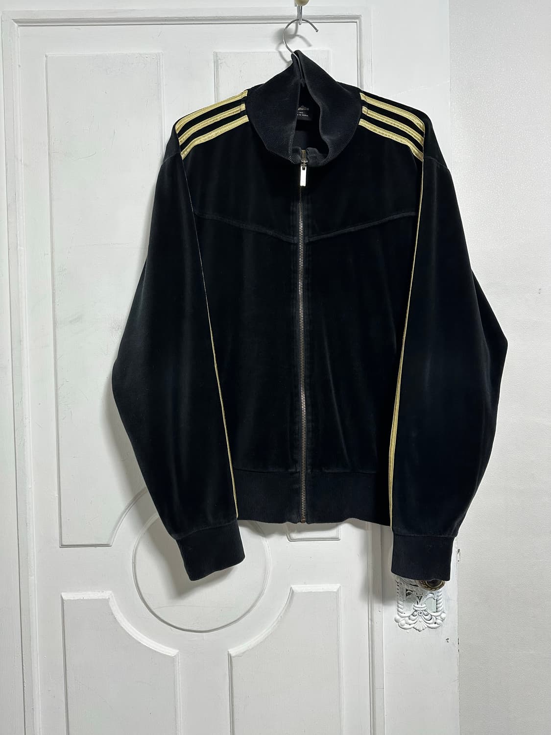 아디다스 벨벳 트랙탑 상품이미지1