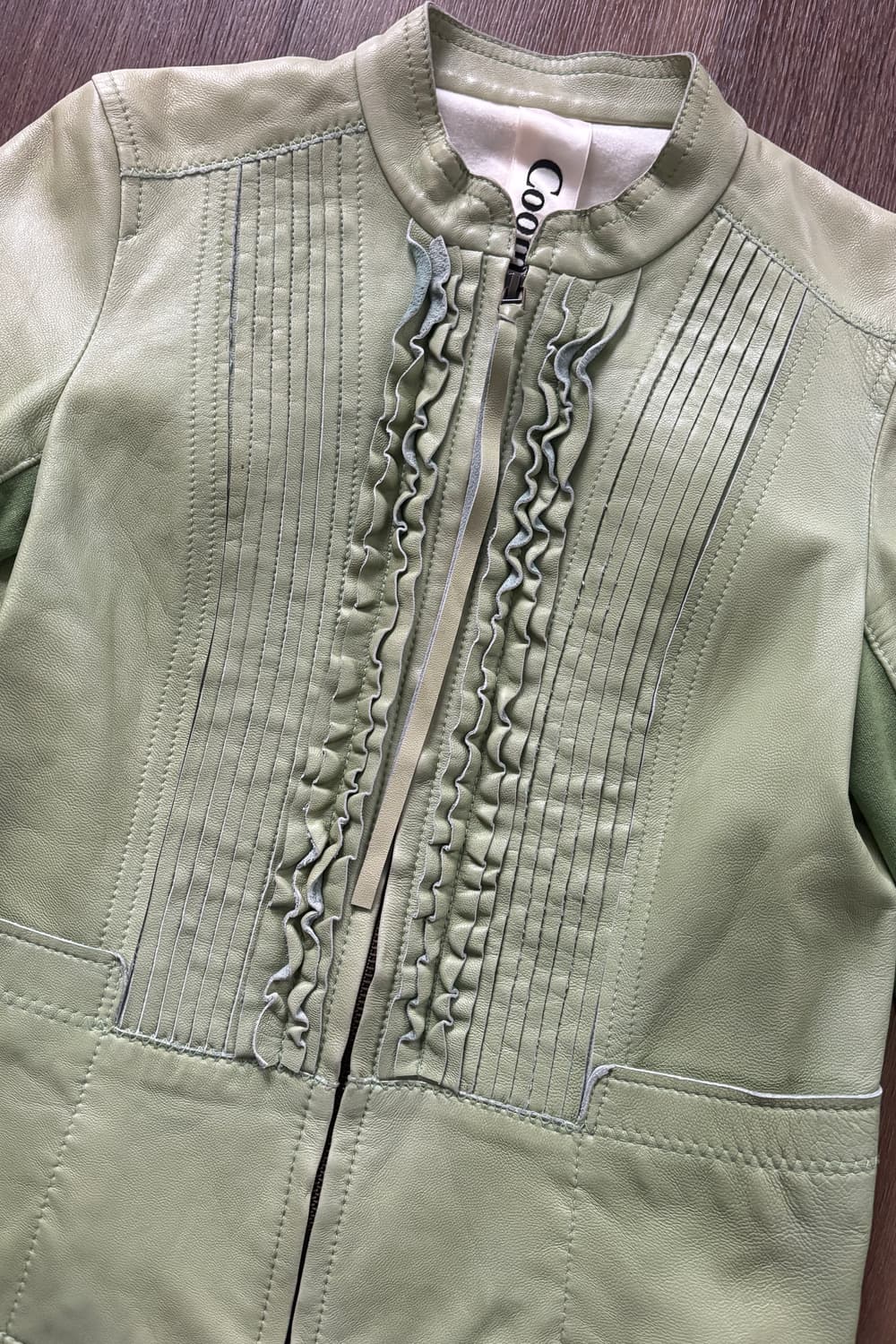 Frill & Pin-tuck Detailed Leather Jacket 상품이미지5