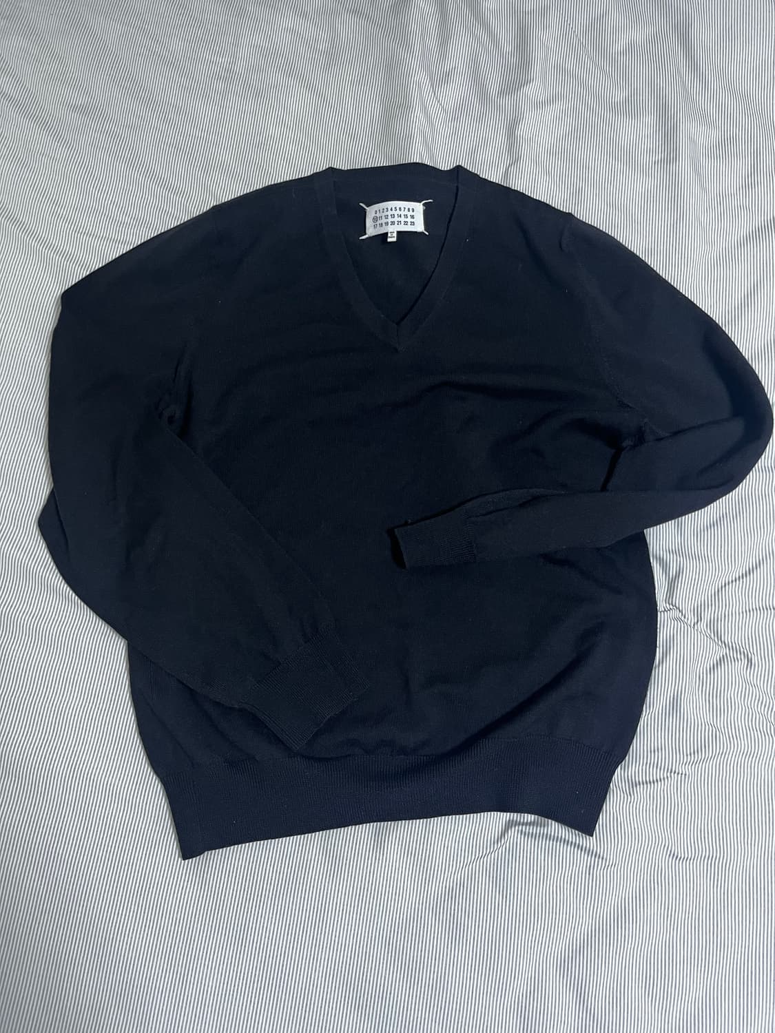 마르지엘라 v넥 니트 상품이미지1