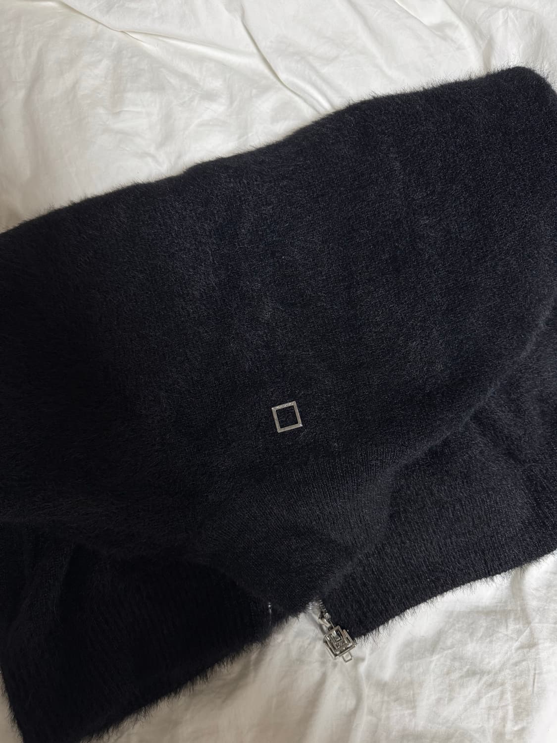 [52] 25fw 우영미 헤어리 집업 니트 판매합니다 상품이미지3