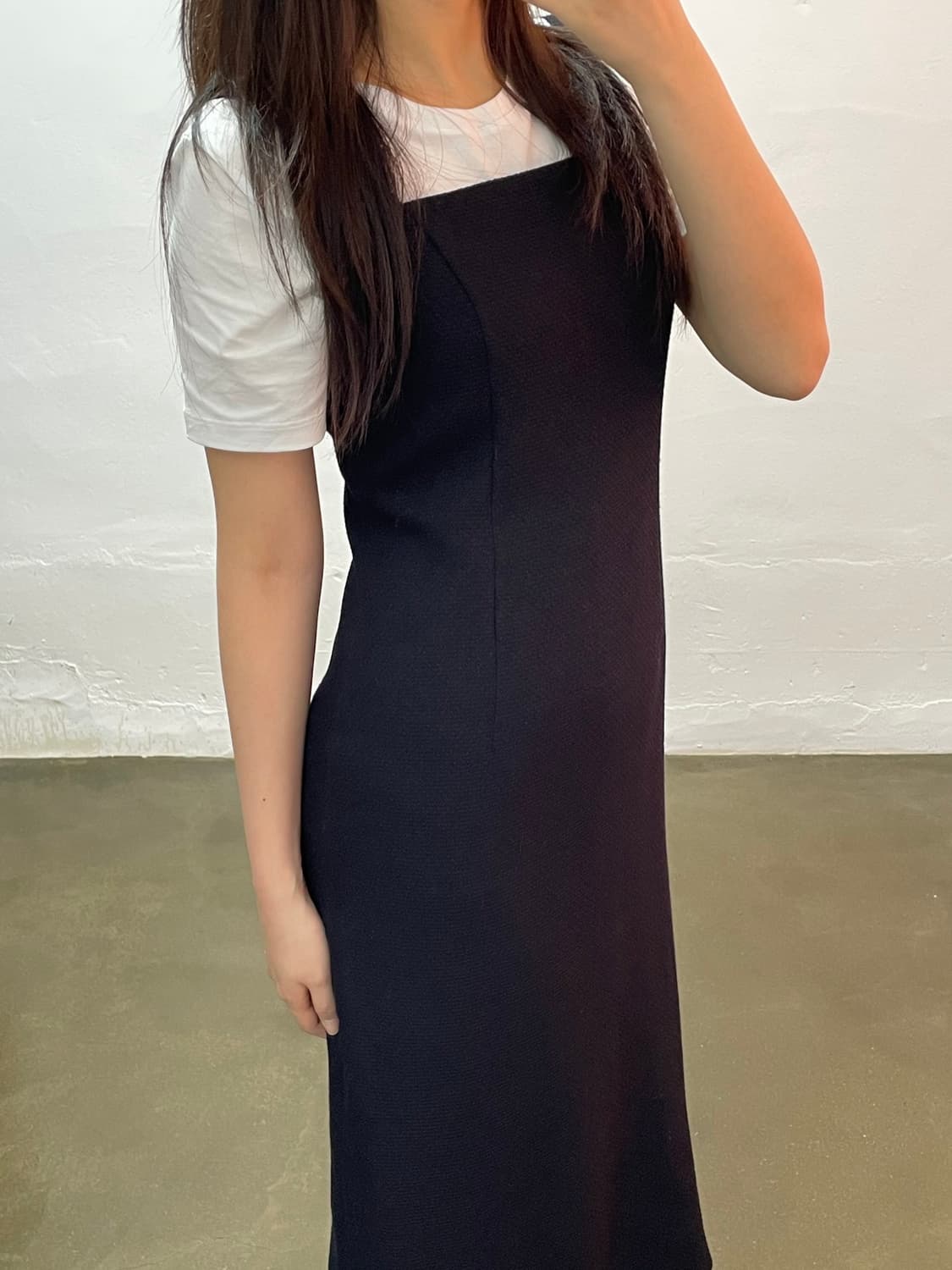 잇미샤 블랙 멜빵 원피스 24S 상품이미지1