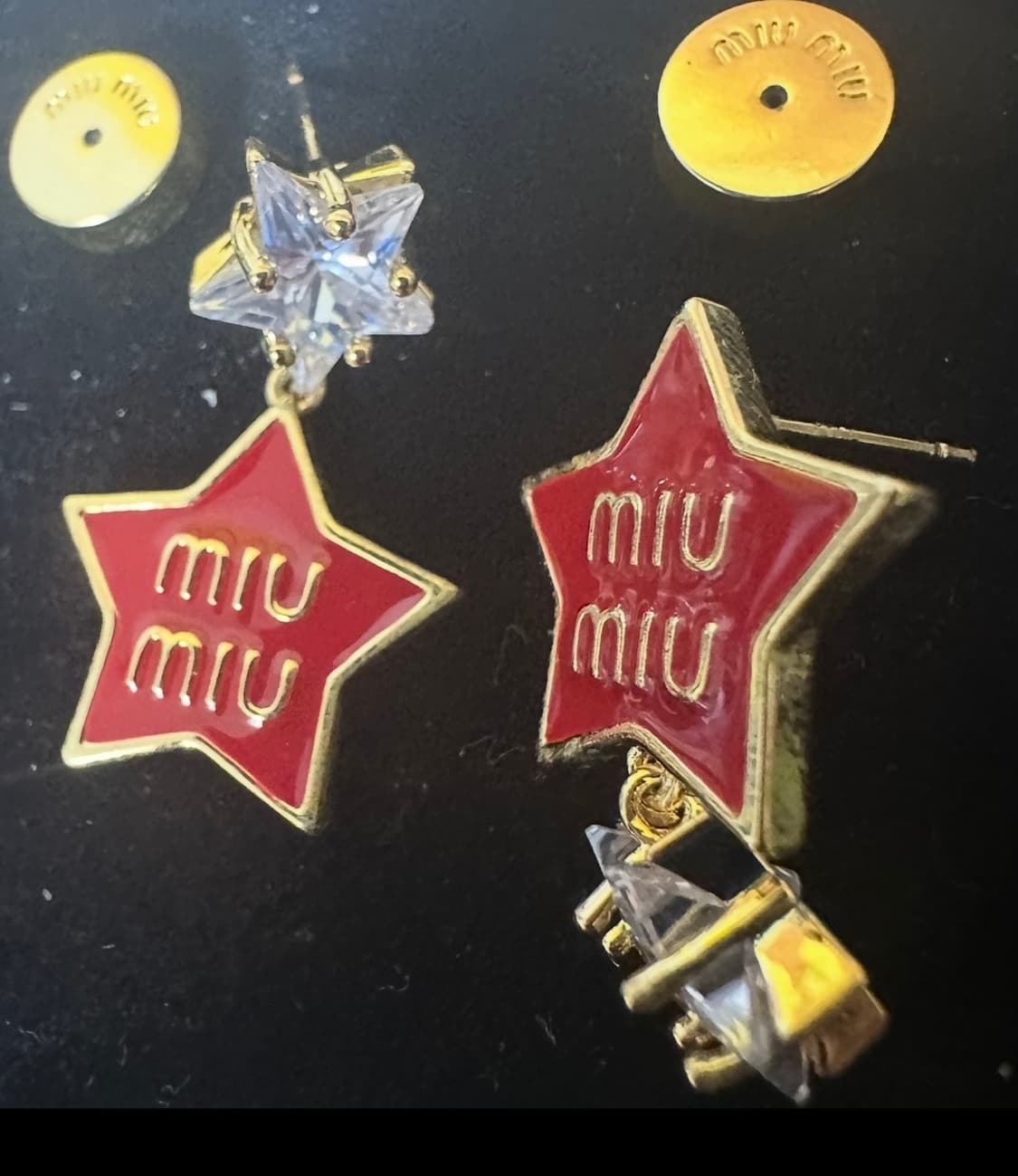 미우미우 레드 스타 귀걸이 상품이미지2