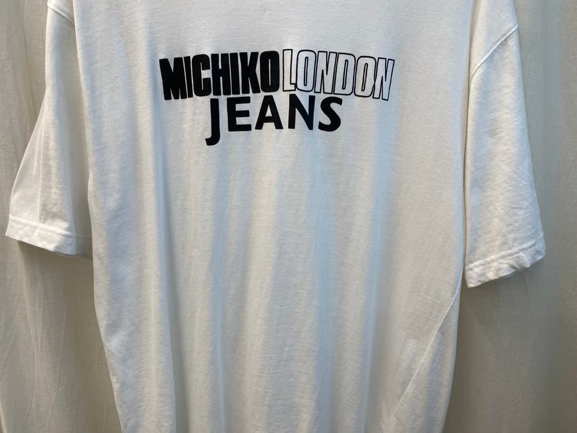 MICHIKO LONDON JEANS 화이트 반팔티셔츠(L) 상품이미지4