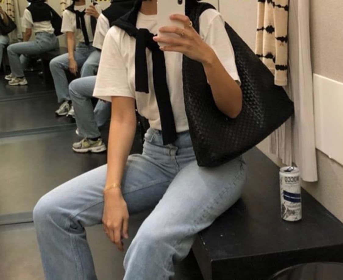 [A 정품] 보테가베네타 호보백 미디움 블랙 상품이미지8