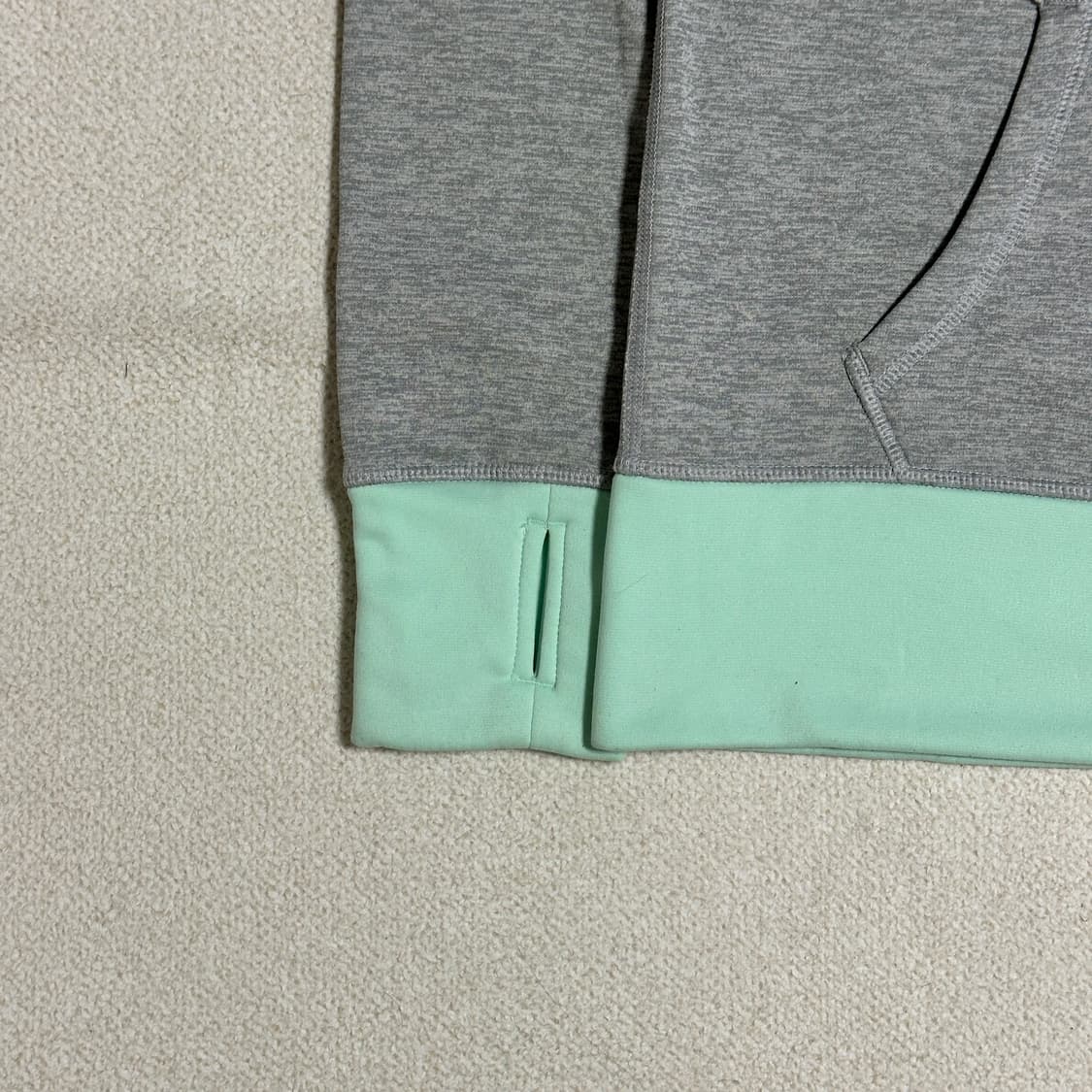 나이키 써마 핏 후드티 상품이미지4