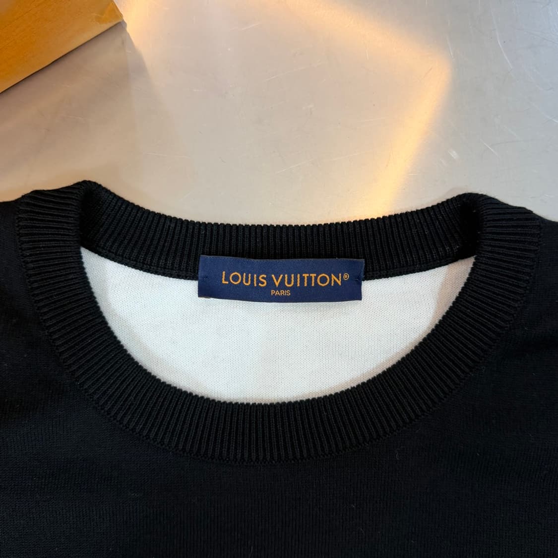 [리오브] 루이비통 그라디언트 모노그램 니트 상품이미지4