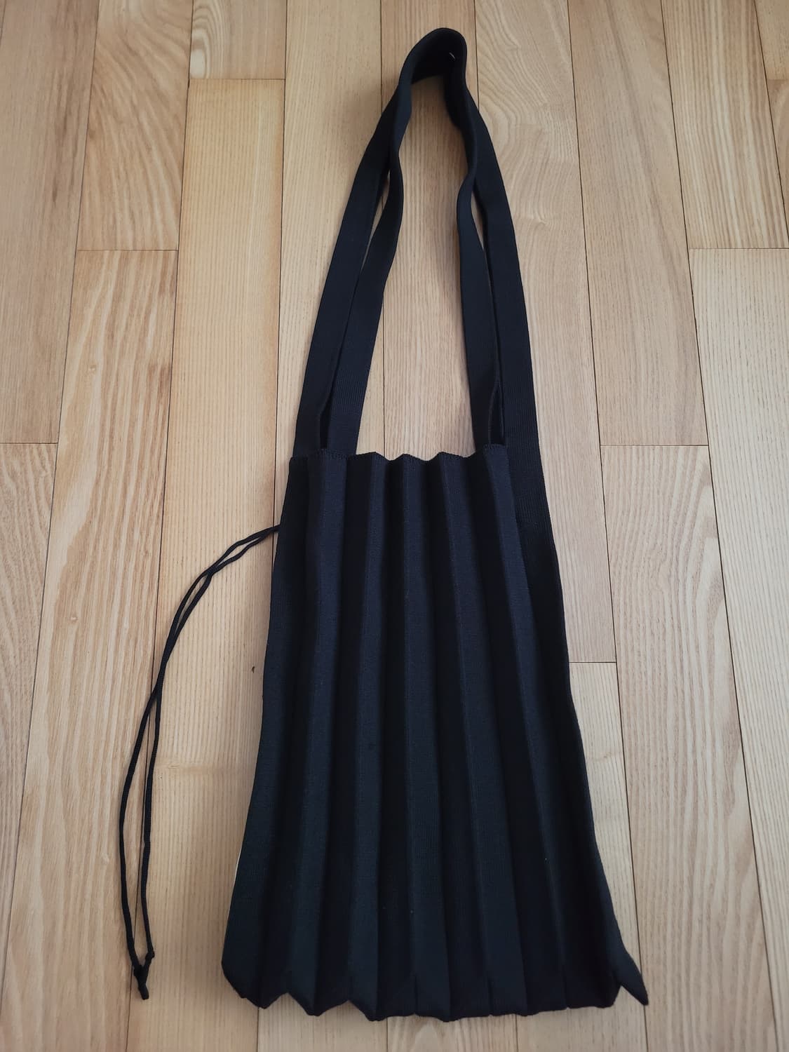 조셉앤스테이시 플리츠 니트가방 블랙 M 상품이미지3