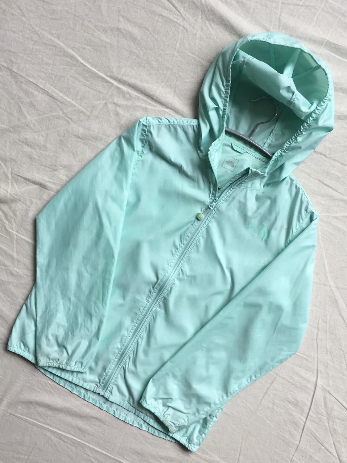 노스페이스 백프린팅 바람막이 상품이미지3