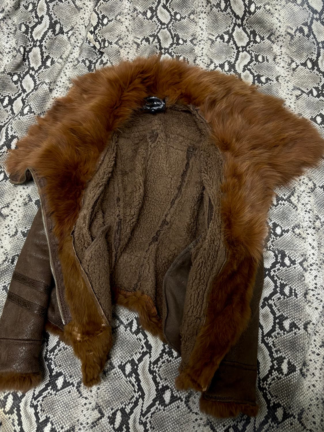 [VKEI SHALANG] High-Neck Python Fur drap 상품이미지6