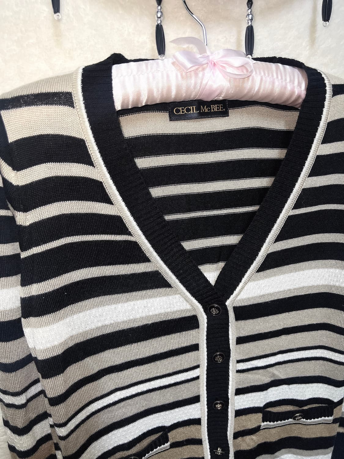 세실맥비 오네갸루 라떼 로맨틱 로걀 스트라이프 니트 가디건 너드 핀터 상품이미지9