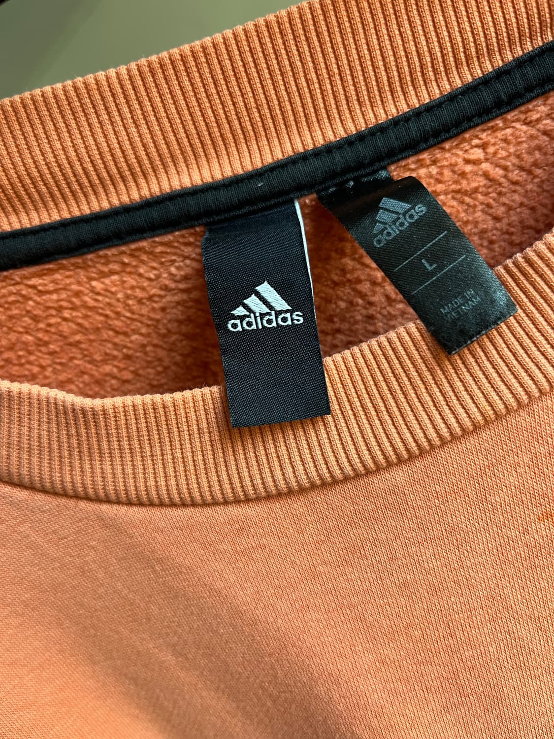 아디다스 백프린팅 스웻 맨투맨 공용 상품이미지4