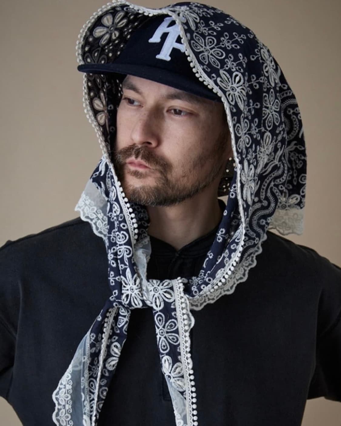 펜필드 자수 스카프 상품이미지3