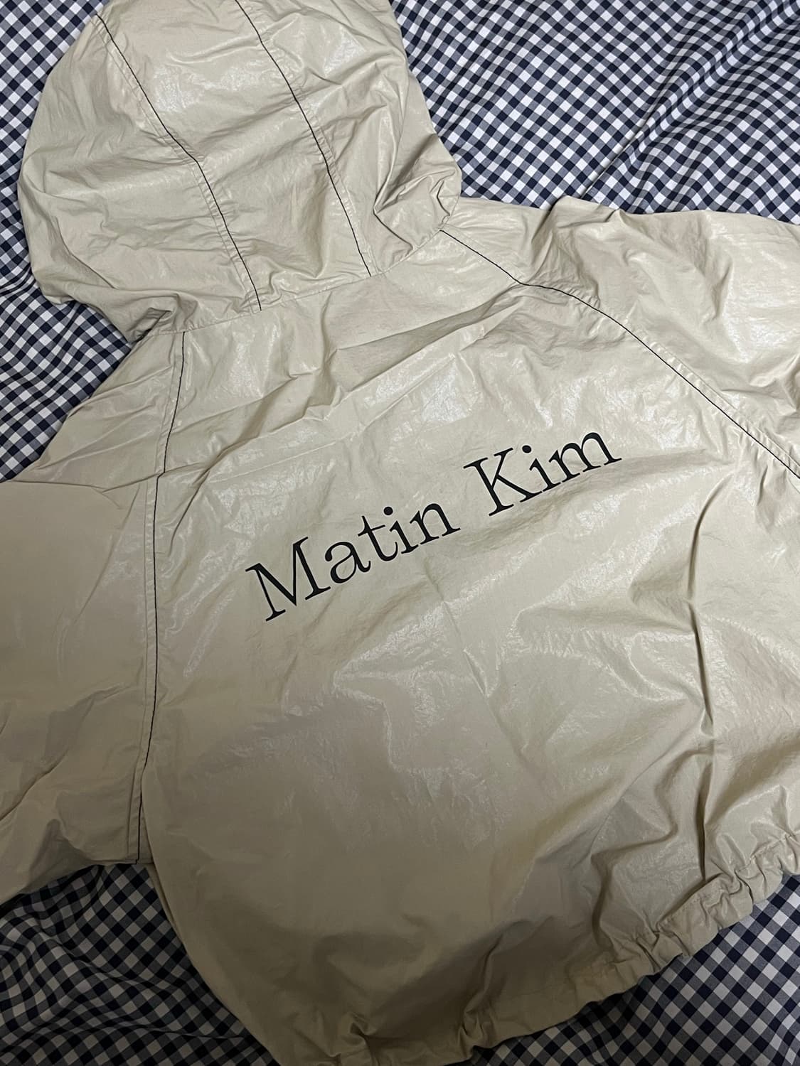 마뗑킴 matin kim 크롭 후디 코팅점퍼 베이지  상품이미지4