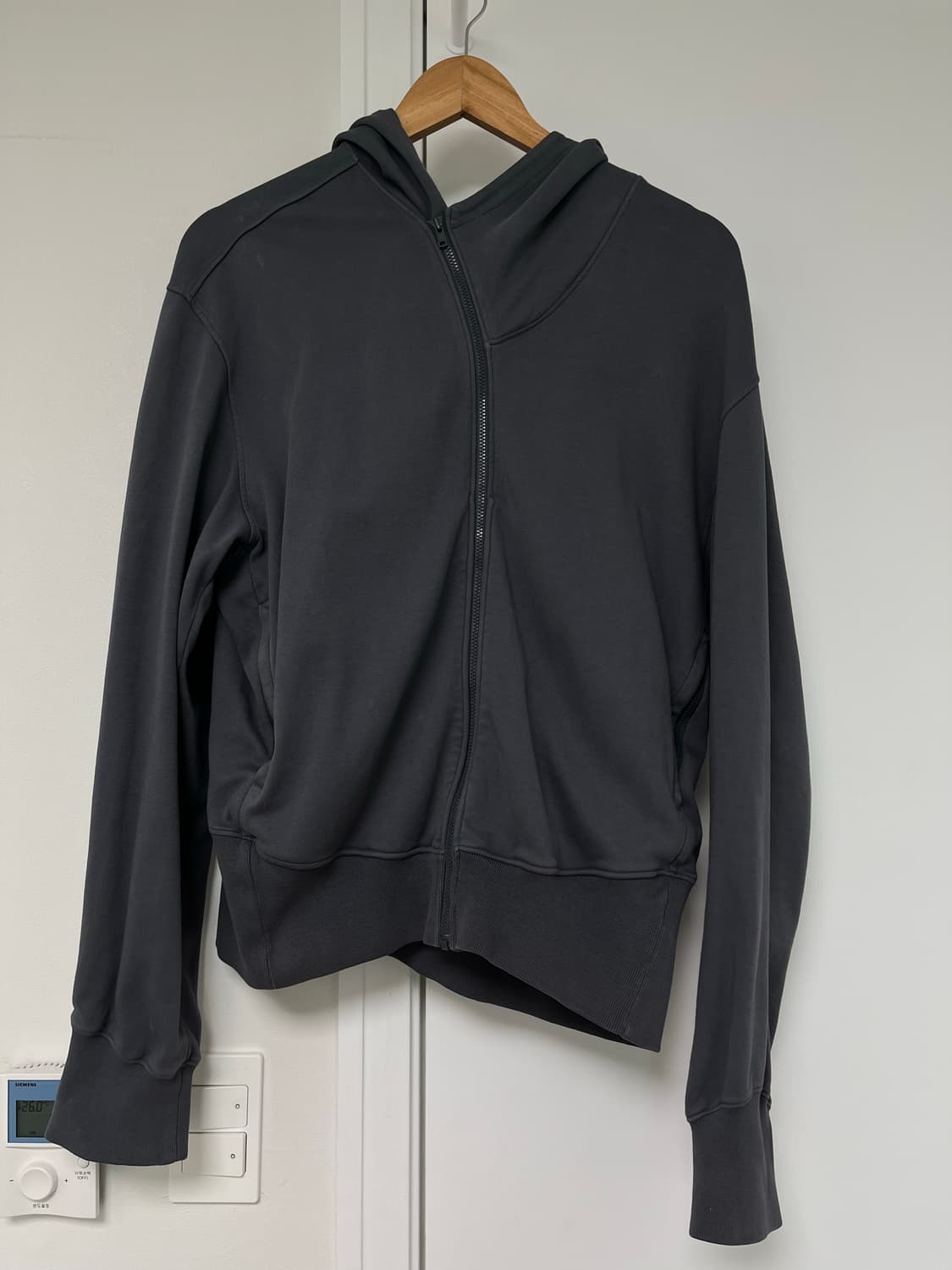 EE  집업 차콜 xl 상품이미지1