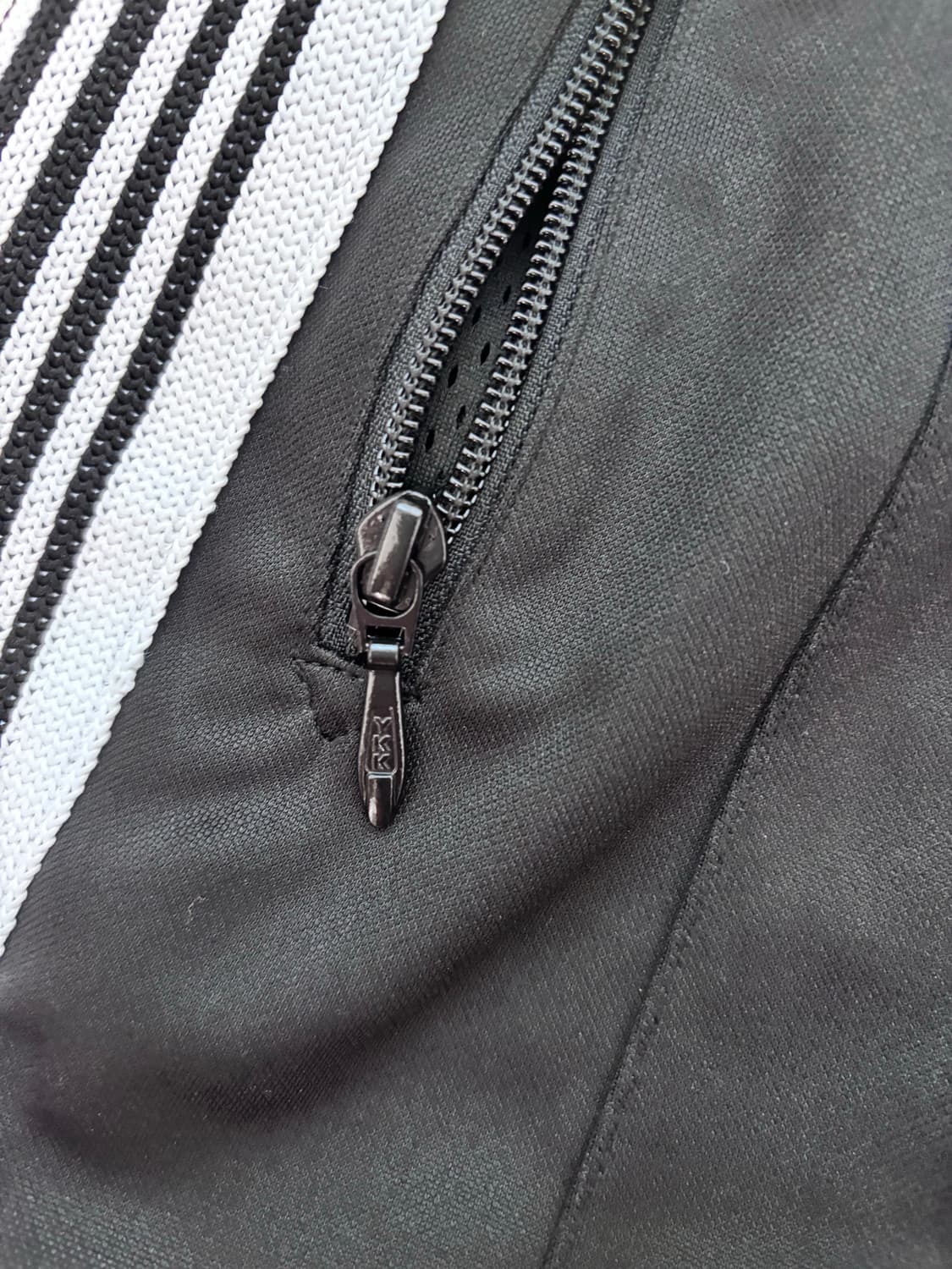 니들스 HD 트랙팬츠 검흰 S사이즈 상품이미지3