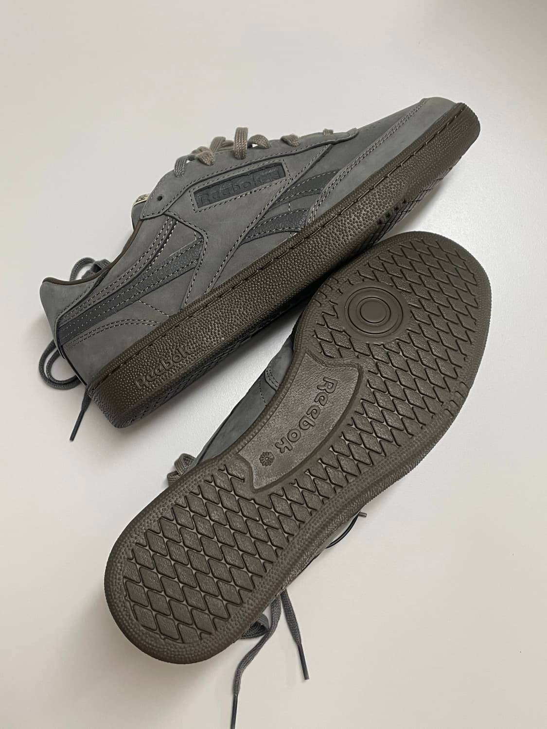 리복 x 카키스 콜라보 클럽c 270 팝니다 상품이미지4